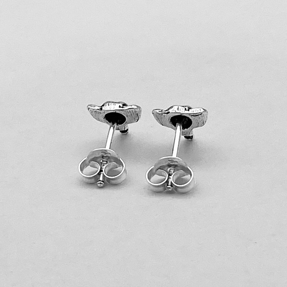 Silver Elephant Head Earrings, Elephant Earrings - Picture 4 of 6